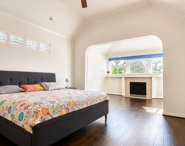 12014 Bolero Point Lane - Photo Thumbnail 9