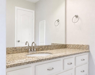 12014 Bolero Point Lane - Photo Thumbnail 16