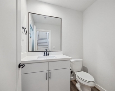 1603 Patterson Street - Photo Thumbnail 7