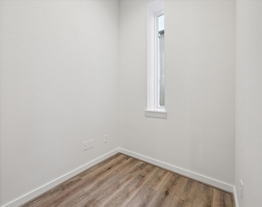 1603 Patterson Street - Photo Thumbnail 17