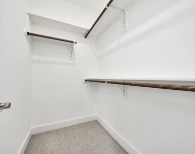1307 Laskey Street - Photo Thumbnail 36