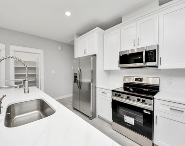 1307 Laskey Street - Photo Thumbnail 19