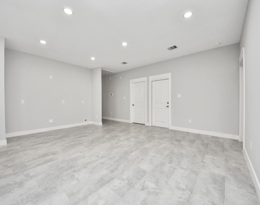 1307 Laskey Street - Photo Thumbnail 21