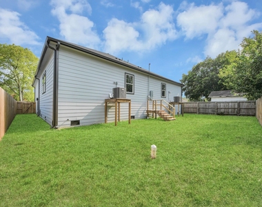 1307 Laskey Street - Photo Thumbnail 42