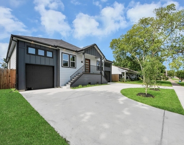 1307 Laskey Street - Photo Thumbnail 9