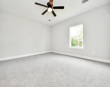 1307 Laskey Street - Photo Thumbnail 34