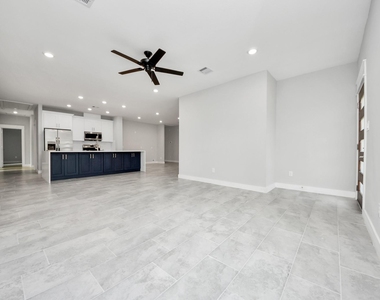 1307 Laskey Street - Photo Thumbnail 12