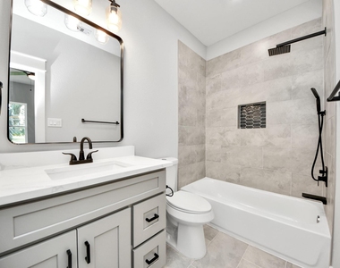 1307 Laskey Street - Photo Thumbnail 37