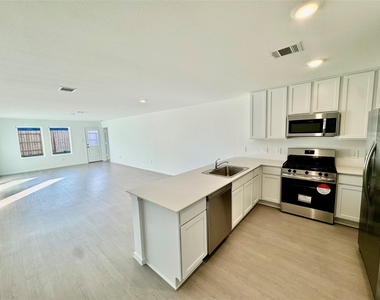 16615 Trembling Aspen Lane - Photo Thumbnail 4