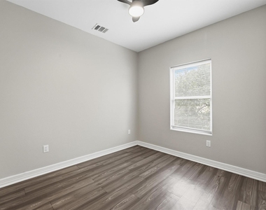 2336 Charles Road - Photo Thumbnail 12
