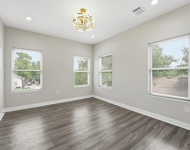 2336 Charles Road - Photo Thumbnail 9