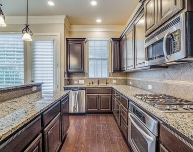 46 Rafters Row - Photo Thumbnail 18