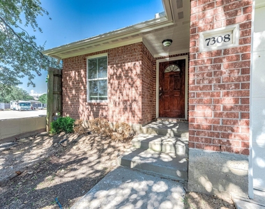 7308 Avenue R - Photo Thumbnail 3