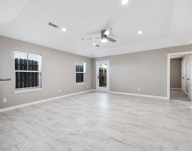 7308 Avenue R - Photo Thumbnail 11