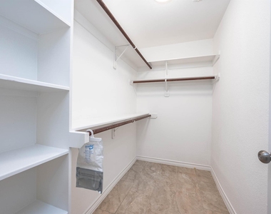 7308 Avenue R - Photo Thumbnail 20