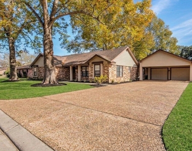 12510 Old River Drive - Photo Thumbnail 1