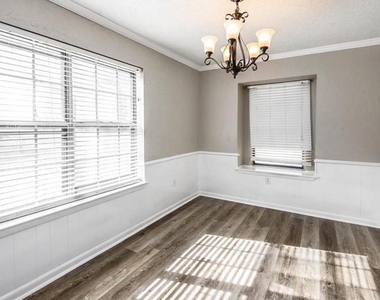 12510 Old River Drive - Photo Thumbnail 4