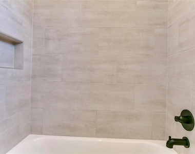 317 E 2nd Street - Photo Thumbnail 4