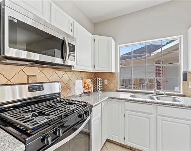 215 Birch Hill Drive - Photo Thumbnail 14