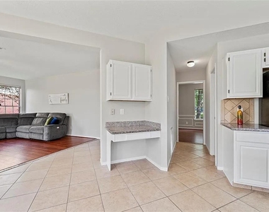 215 Birch Hill Drive - Photo Thumbnail 17