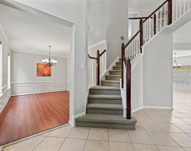 215 Birch Hill Drive - Photo Thumbnail 10