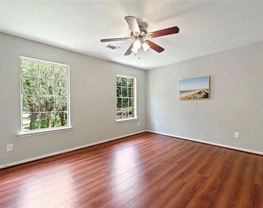 215 Birch Hill Drive - Photo Thumbnail 9