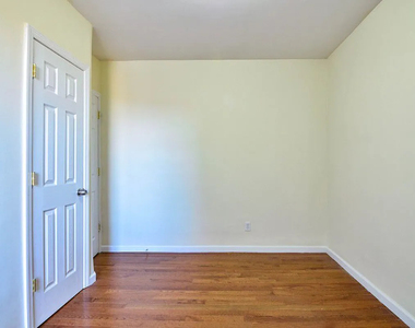 41-45 52nd Street - Photo Thumbnail 2