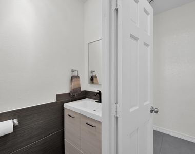 10420 Hufsmith Road - Photo Thumbnail 9