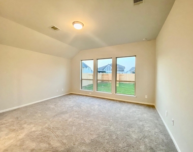9411 Trestle Creek Court - Photo Thumbnail 8