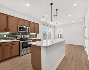 10726 Sky Creek Lane - Photo Thumbnail 14