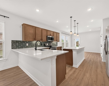 10726 Sky Creek Lane - Photo Thumbnail 12