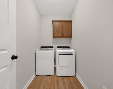 10726 Sky Creek Lane - Photo Thumbnail 25