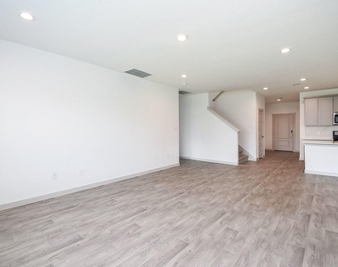8030 Milam Lane - Photo Thumbnail 2