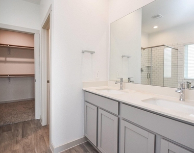 8030 Milam Lane - Photo Thumbnail 7