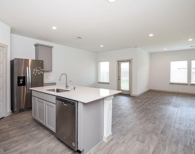 8030 Milam Lane - Photo Thumbnail 4
