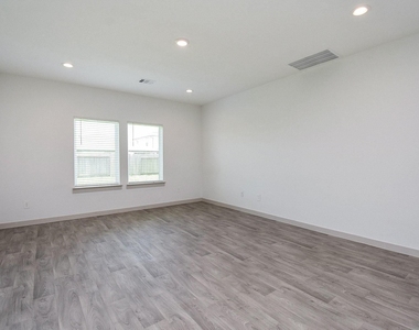 8030 Milam Lane - Photo Thumbnail 8