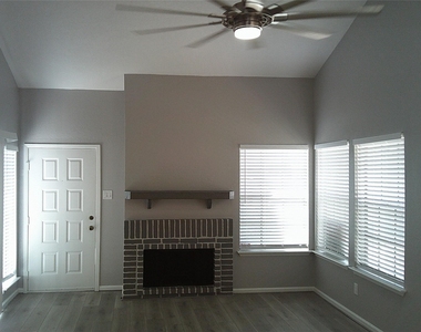 13427 Garden Grove - Photo Thumbnail 17