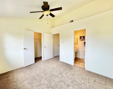 2002 Gentryside Drive - Photo Thumbnail 15