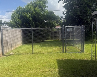 7623 Wilmerdean Street - Photo Thumbnail 27