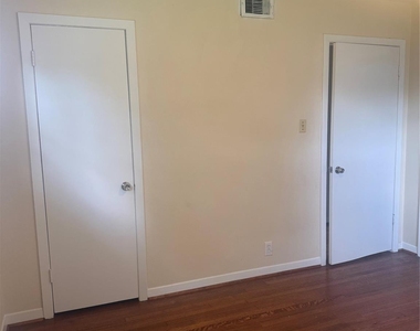 7623 Wilmerdean Street - Photo Thumbnail 3