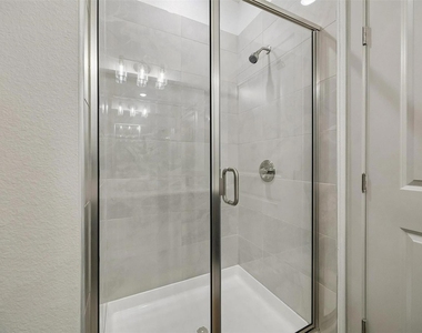 13959 Hillcroft Ave - Photo Thumbnail 22
