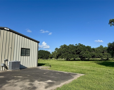 18635 Fm 442 Road - Photo Thumbnail 1