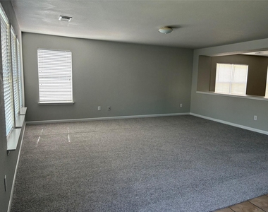 11423 Sugar Bowl Drive - Photo Thumbnail 2