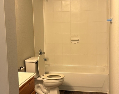 11423 Sugar Bowl Drive - Photo Thumbnail 8