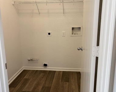 11423 Sugar Bowl Drive - Photo Thumbnail 7