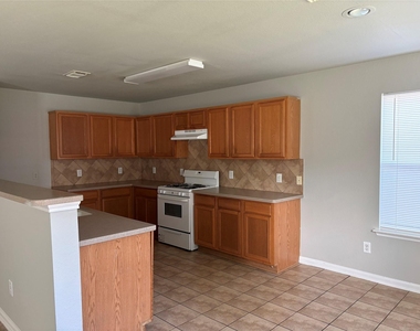 11423 Sugar Bowl Drive - Photo Thumbnail 3