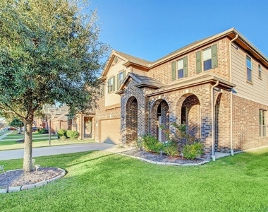 11022 Avery Oaks Lane - Photo Thumbnail 7