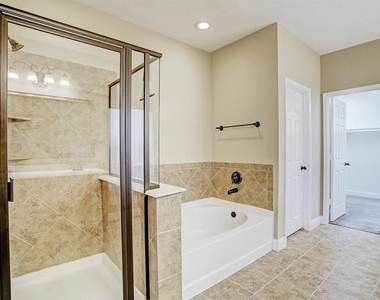 11022 Avery Oaks Lane - Photo Thumbnail 17