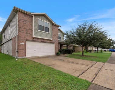 16119 Peach Bluff Lane - Photo Thumbnail 1