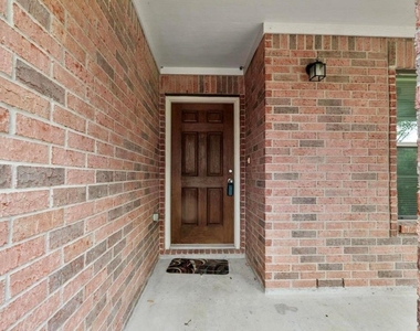 16119 Peach Bluff Lane - Photo Thumbnail 2
